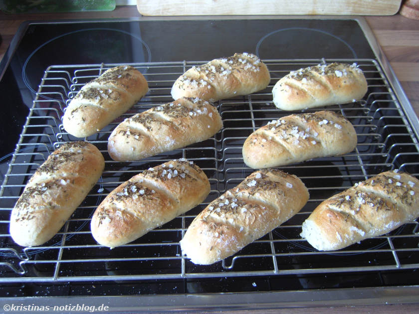 Mediterrane Mini Baguettes auf dem Rost