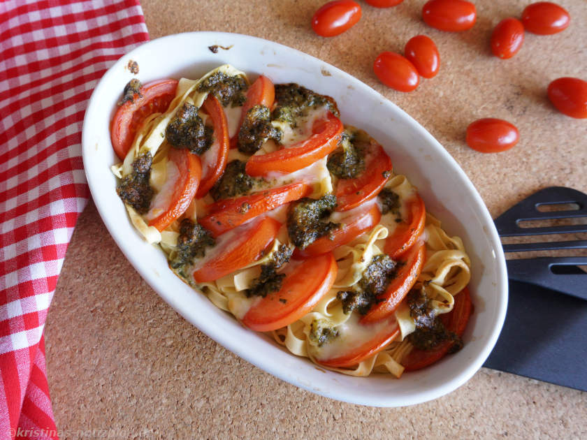Tomaten-Mozzarella-Gratin