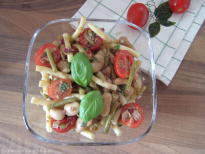 Bohnensalat mit Pasta und Thunfisch