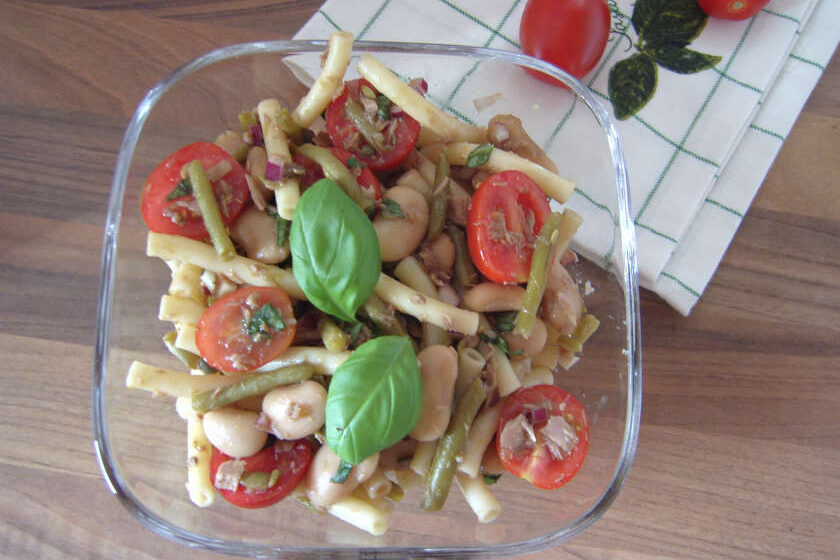 Bohnensalat mit Pasta und Thunfisch