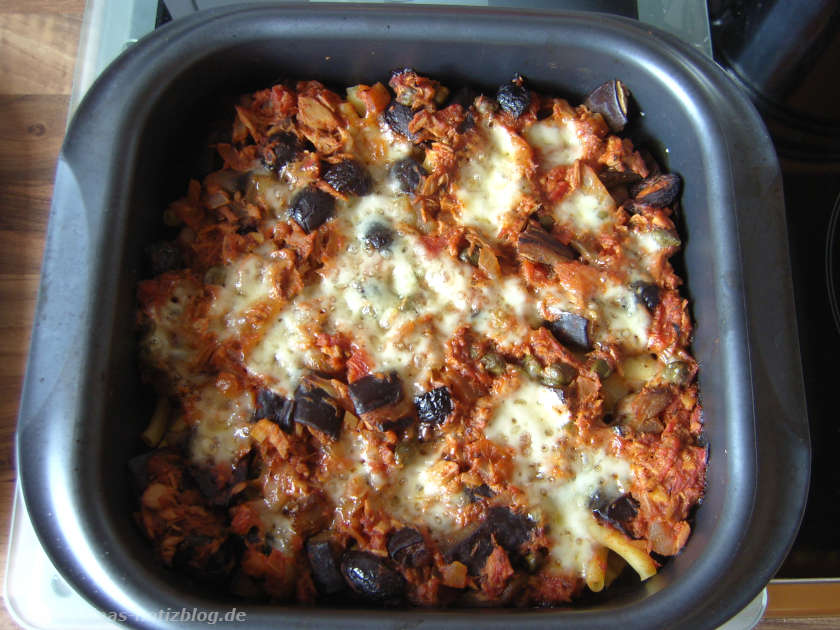 Nudelauflauf mit Auberginen und Thunfisch