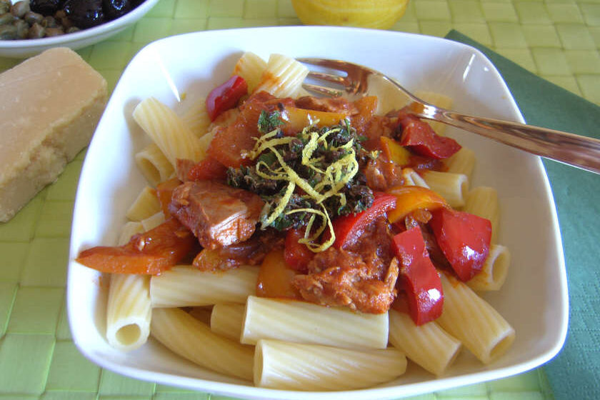 Tortiglioni mit Paprika