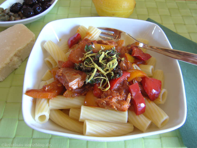 Tortiglioni mit Paprika
