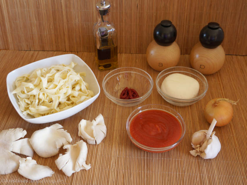 Zutaten für Nudelauflauf mit Austernpilzen