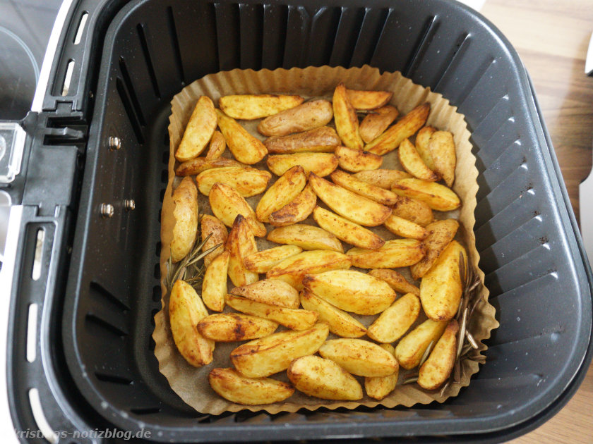 Fertige Kartoffel Wedges aus dem Airfryer